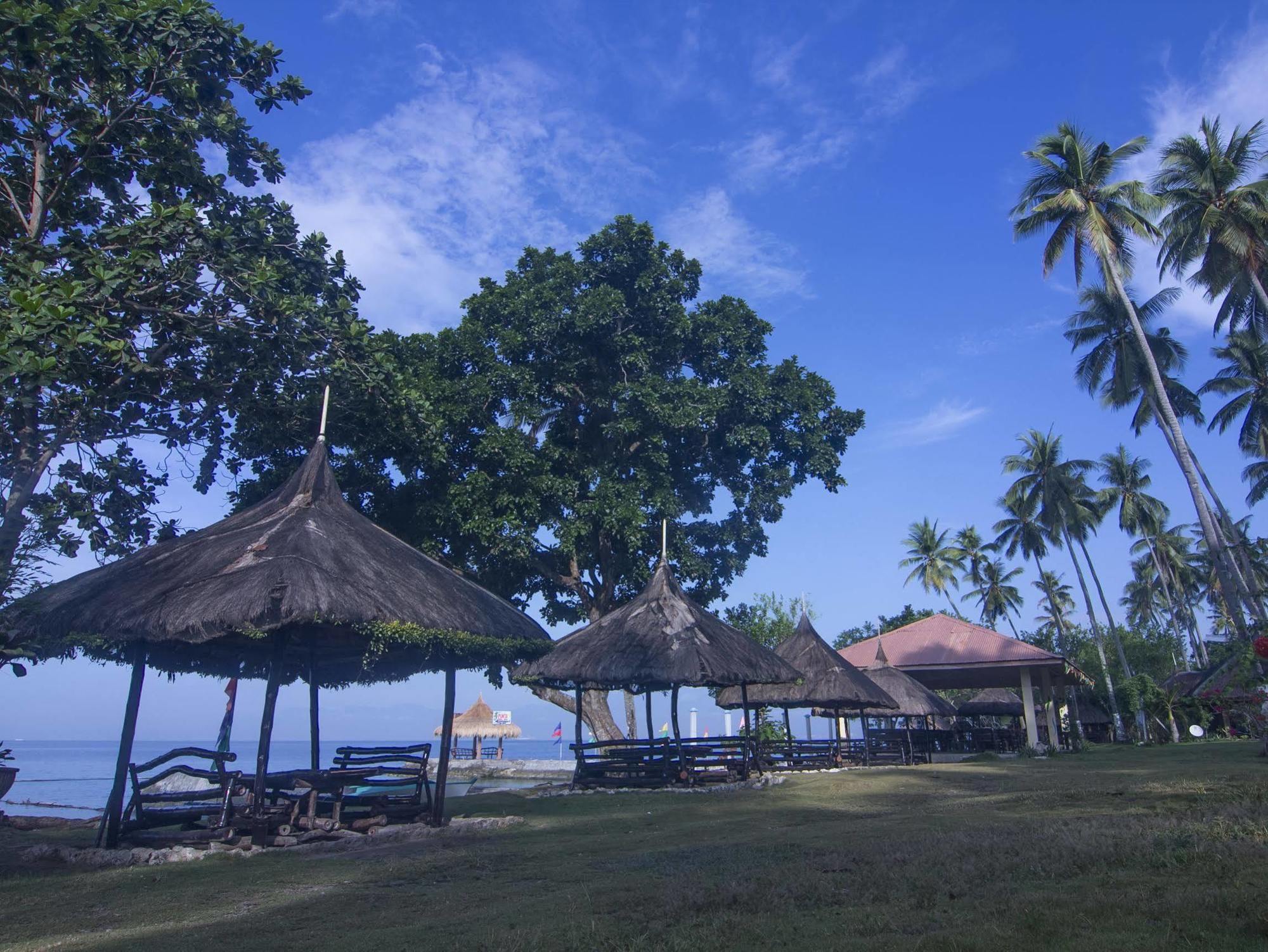 Punta Del Sol Araceli Beach Resort Samal Bagian luar foto