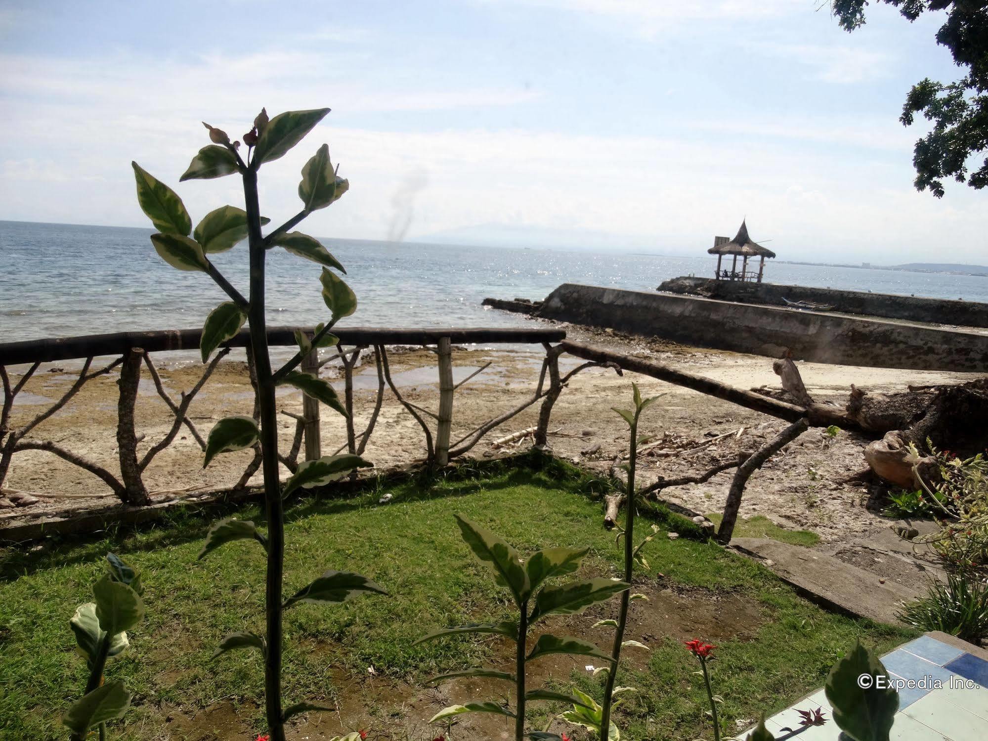 Punta Del Sol Araceli Beach Resort Samal Bagian luar foto