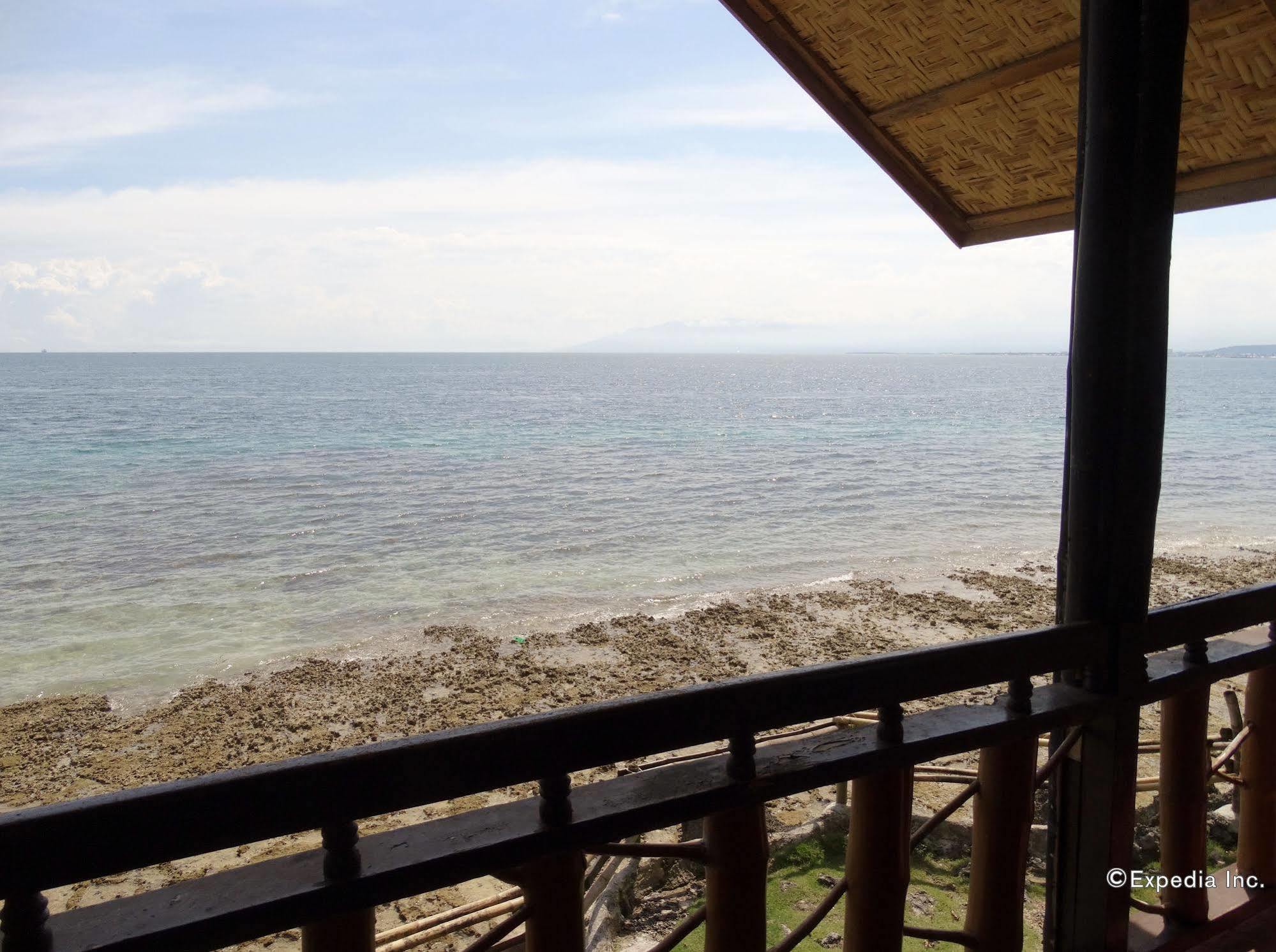 Punta Del Sol Araceli Beach Resort Samal Bagian luar foto
