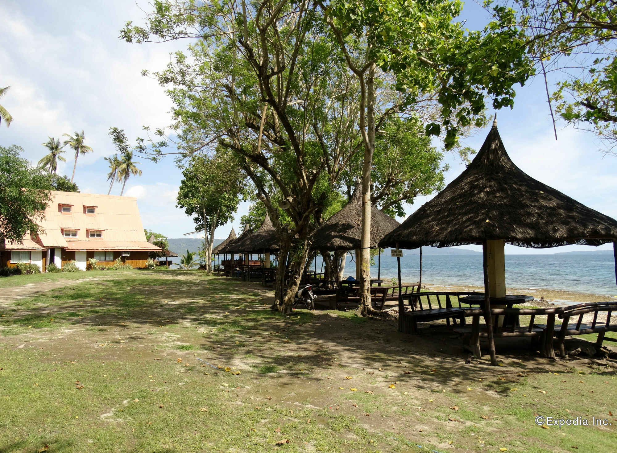 Punta Del Sol Araceli Beach Resort Samal Bagian luar foto