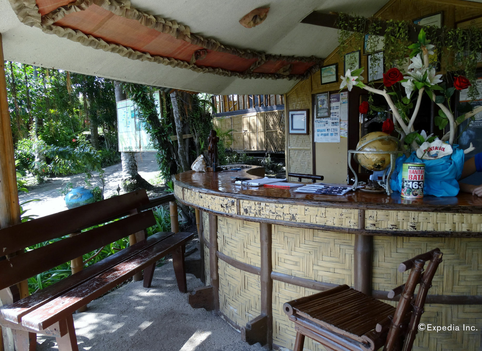 Punta Del Sol Araceli Beach Resort Samal Bagian luar foto
